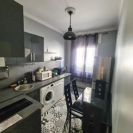 A Proximite De La Apartment *